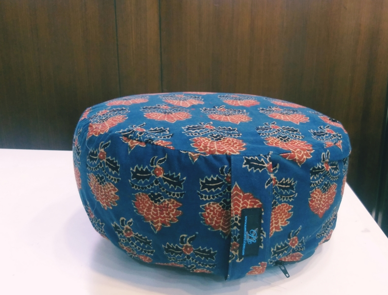 Cotton Canvas Round Cushion